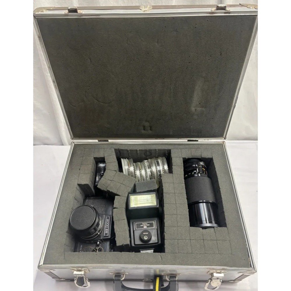 Vintage Sears Ricoh 2000 ES 35mm SLR Camera Kit w/ Lenses Flash Foam Case